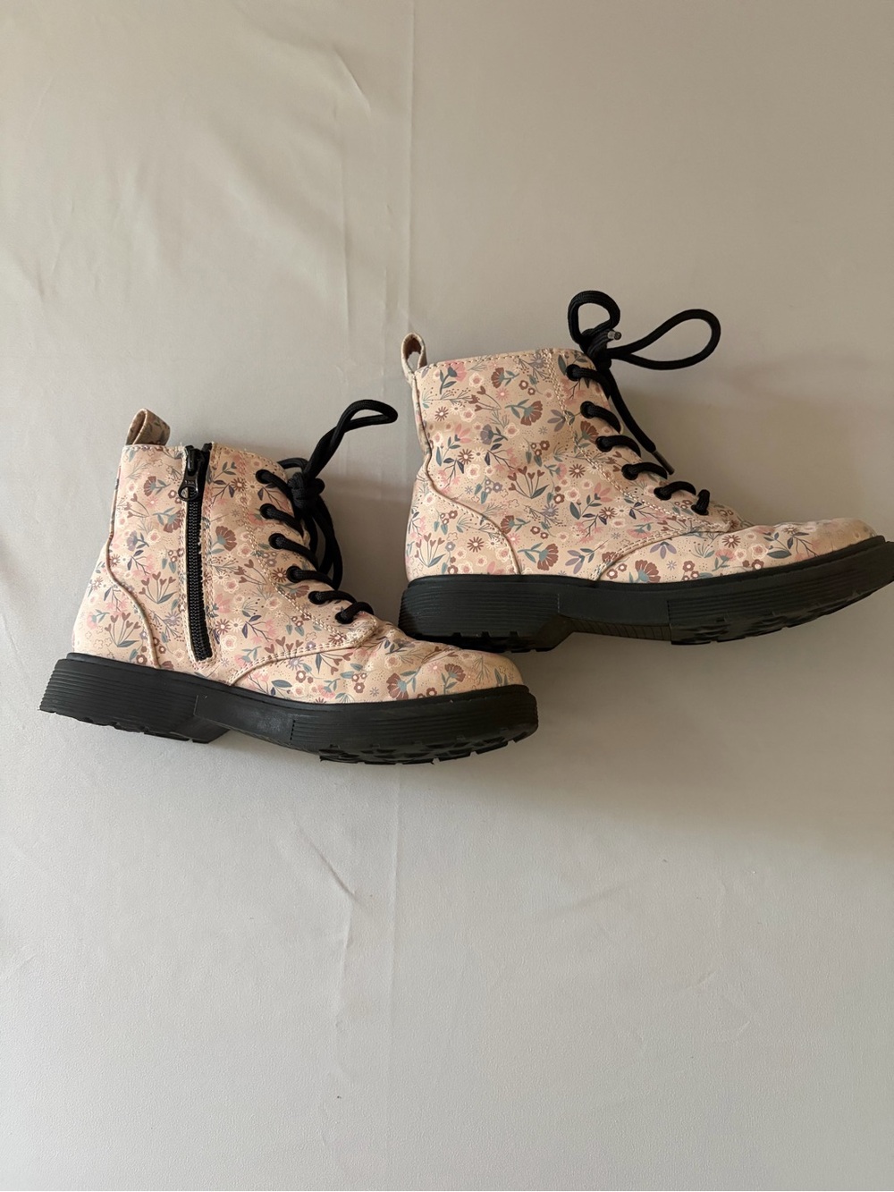 Girls Floral Pink Lace-Up Ankle Boots